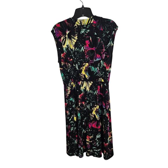 BCBGMaxAzria Sleeveless V-Neck Stretch Colorful Floral Faux Wrap Dress Sz Medium - Picture 2 of 7